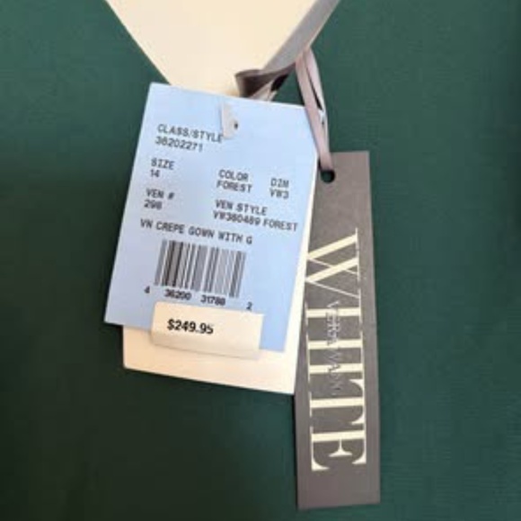 Vera Wang Dress - Picture 3 of 3